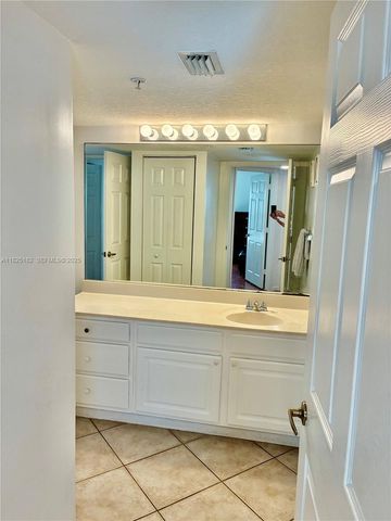 4149 Residence Drive 801, Fort Myers, FL 33901