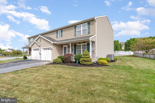 315 PAMELA LN, Lebanon, PA 17042