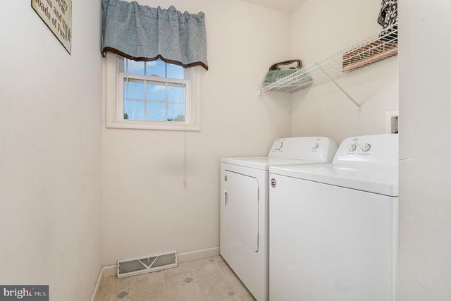 315 PAMELA LN, Lebanon, PA 17042