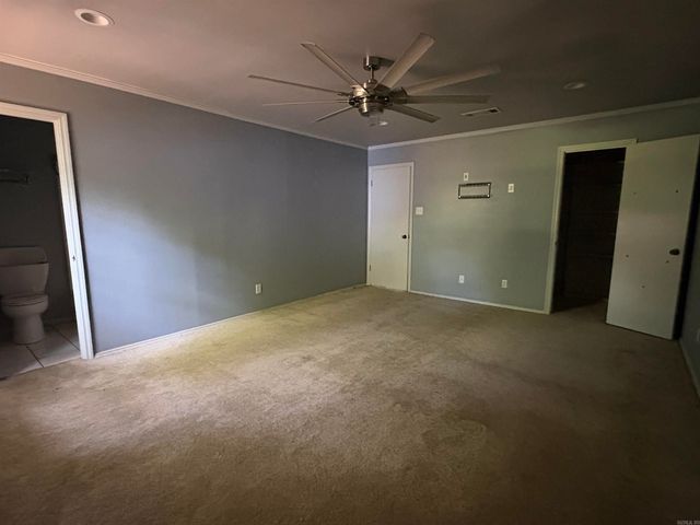 50 Hightrail Drive, Maumelle, AR 72113