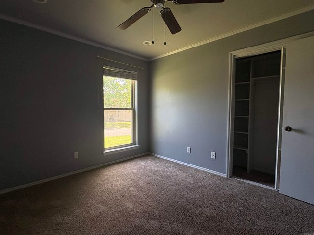 50 Hightrail Drive, Maumelle, AR 72113