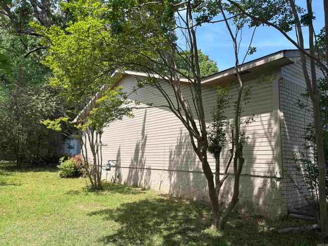 50 Hightrail Drive, Maumelle, AR 72113
