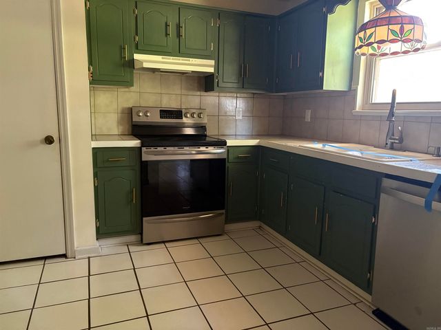 50 Hightrail Drive, Maumelle, AR 72113