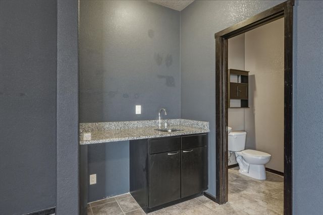 2319 STIEGLITZ Avenue SE, Albuquerque, NM 87106