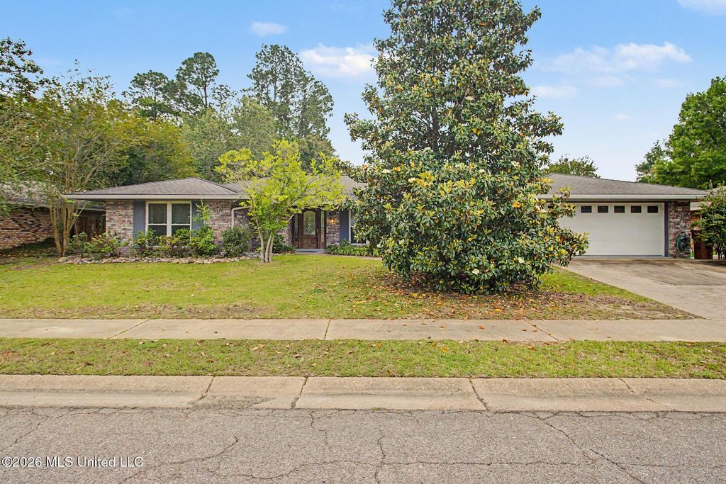 738 Parkwood Drive, Long Beach, MS 39560