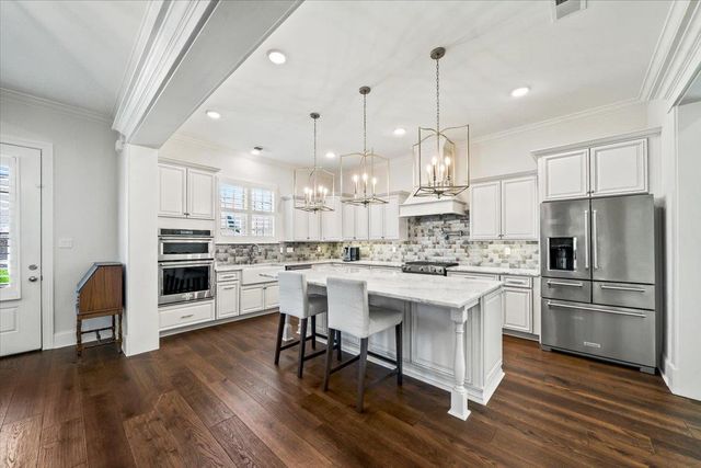 405 CATAWBA VALLEY DR, Collierville, TN 38017