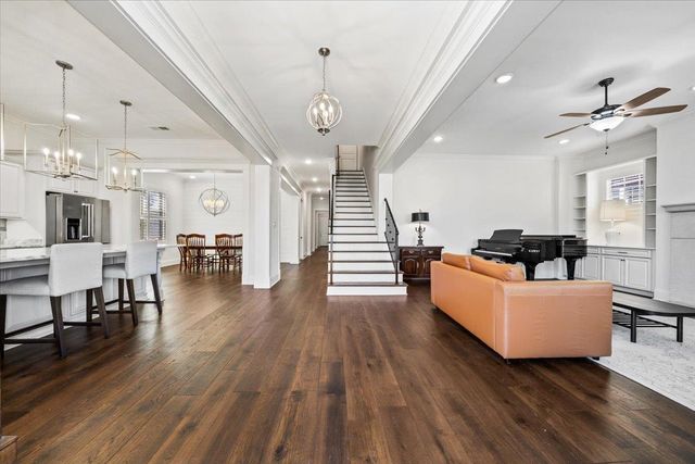 405 CATAWBA VALLEY DR, Collierville, TN 38017