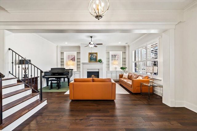 405 CATAWBA VALLEY DR, Collierville, TN 38017