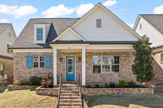 405 CATAWBA VALLEY DR, Collierville, TN 38017