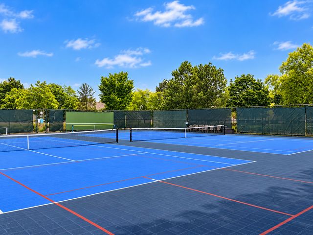 1584 W Ludington Circle, Romeoville, IL 60446