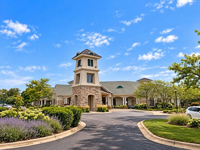 1584 W Ludington Circle, Romeoville, IL 60446