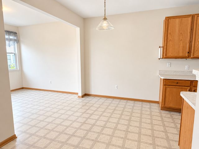 1584 W Ludington Circle, Romeoville, IL 60446