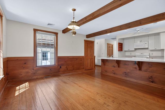 34 Cleveland Hill Road, Brookline, NH 03033