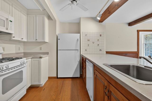 34 Cleveland Hill Road, Brookline, NH 03033