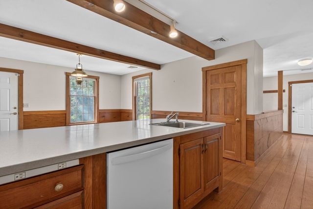34 Cleveland Hill Road, Brookline, NH 03033