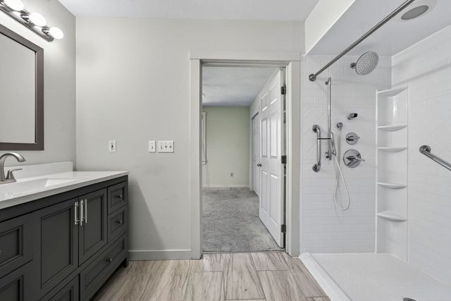 34 Cleveland Hill Road, Brookline, NH 03033