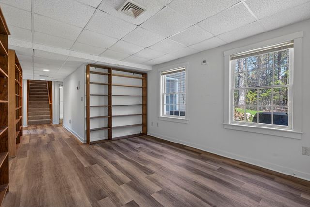 34 Cleveland Hill Road, Brookline, NH 03033