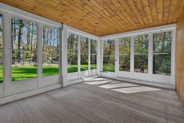 34 Cleveland Hill Road, Brookline, NH 03033