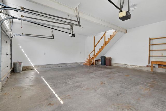 34 Cleveland Hill Road, Brookline, NH 03033