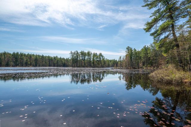 34 Cleveland Hill Road, Brookline, NH 03033