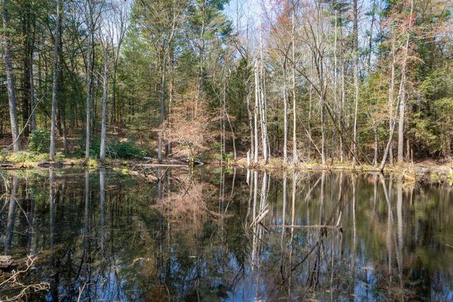 34 Cleveland Hill Road, Brookline, NH 03033