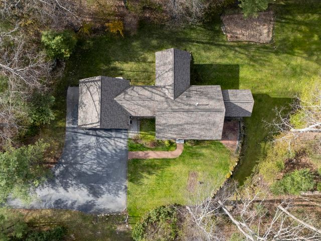 34 Cleveland Hill Road, Brookline, NH 03033