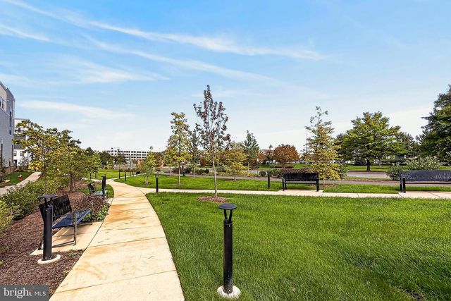 14437 GLEN MANOR DR, Chantilly, VA 20151