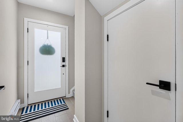 14437 GLEN MANOR DR, Chantilly, VA 20151