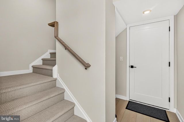 14437 GLEN MANOR DR, Chantilly, VA 20151