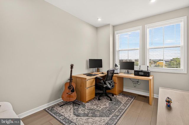 14437 GLEN MANOR DR, Chantilly, VA 20151
