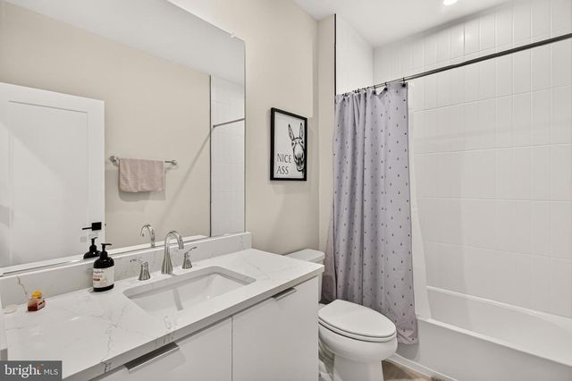 14437 GLEN MANOR DR, Chantilly, VA 20151