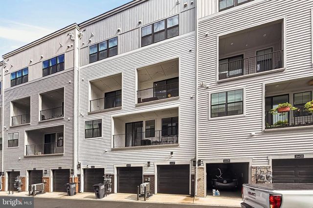 14437 GLEN MANOR DR, Chantilly, VA 20151