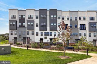 14437 GLEN MANOR DR, Chantilly, VA 20151