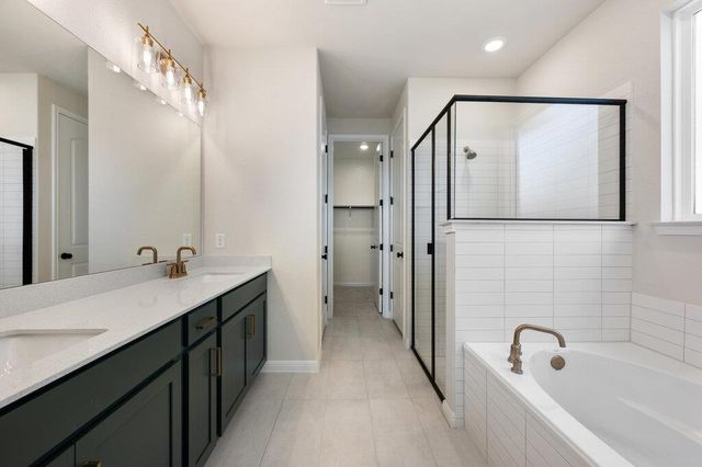 228 Ranier WAY, Dripping Springs, TX 78620