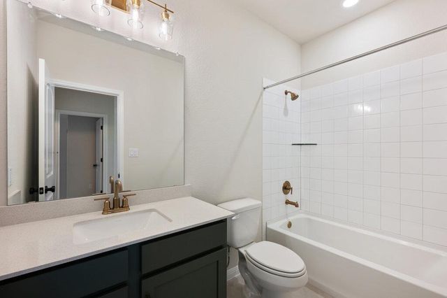 228 Ranier WAY, Dripping Springs, TX 78620