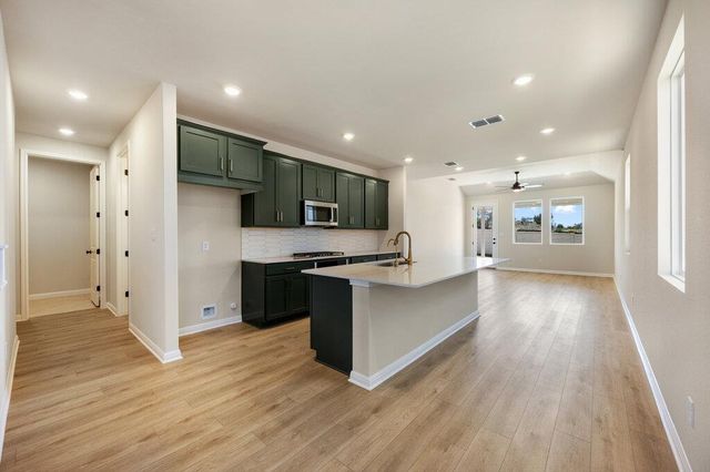 228 Ranier WAY, Dripping Springs, TX 78620