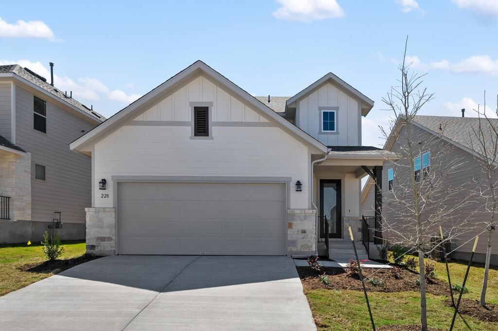 228 Ranier WAY, Dripping Springs, TX 78620