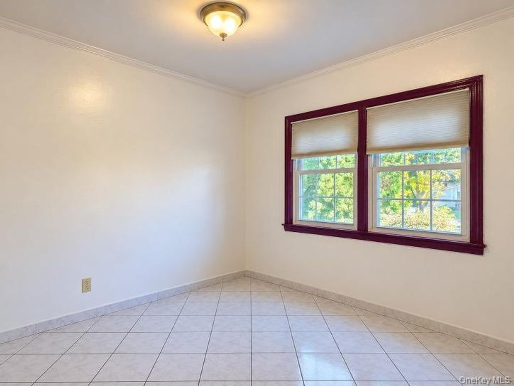 150-32 8 Avenue, Whitestone, NY 11357 — photo 5