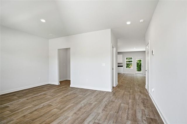 344 Jarrett Streets, Fairburn, GA 30213