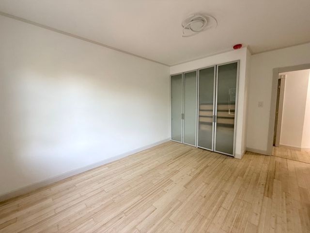59 Sacramento St 11, Cambridge, MA 02138