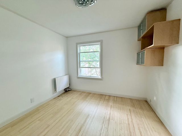 59 Sacramento St 11, Cambridge, MA 02138