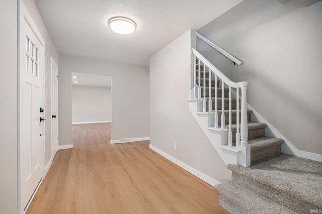 15455 Old Bedford Trail, Mishawaka, IN 46545