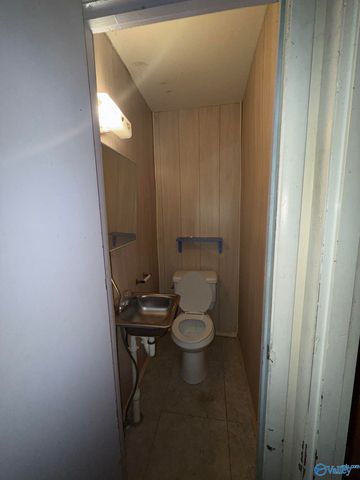 3810 10th Avenue SW, Huntsville, AL 35801