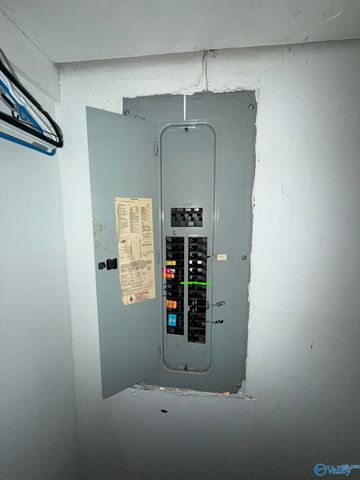 3810 10th Avenue SW, Huntsville, AL 35801