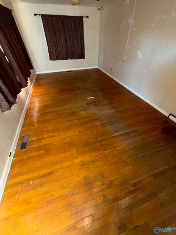 3810 10th Avenue SW, Huntsville, AL 35801