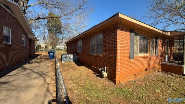 3810 10th Avenue SW, Huntsville, AL 35801
