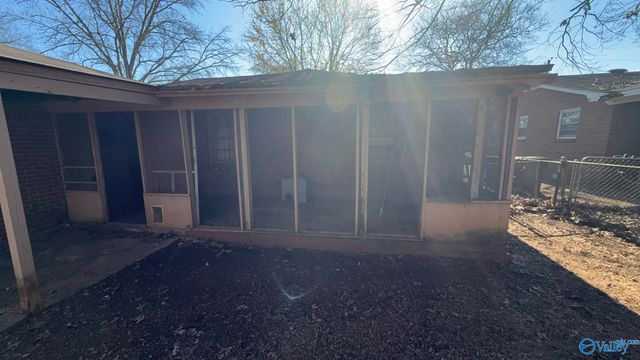 3810 10th Avenue SW, Huntsville, AL 35801