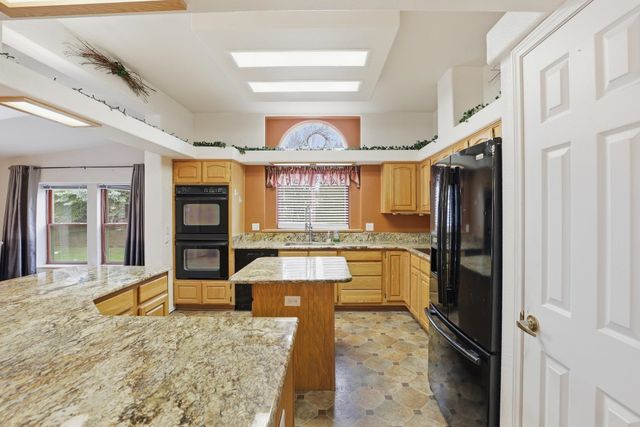 401 E Poplar St, Tekoa, WA 99033