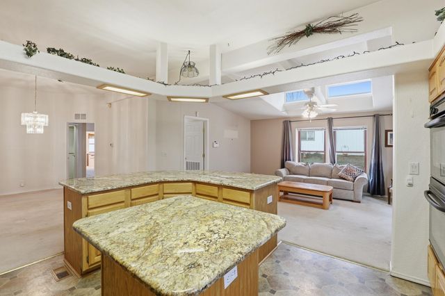 401 E Poplar St, Tekoa, WA 99033