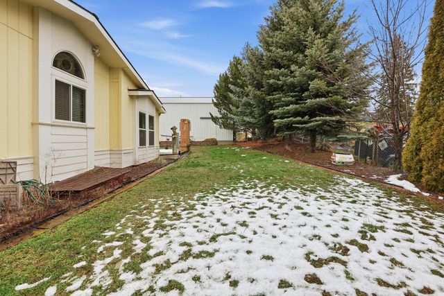 401 E Poplar St, Tekoa, WA 99033